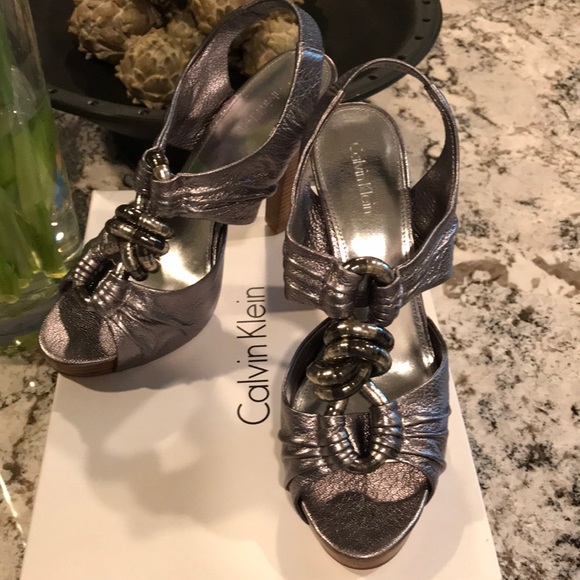 Calvin Klein | Shoes | Calvin Klein Metallic Heel Size 8 | Poshmark